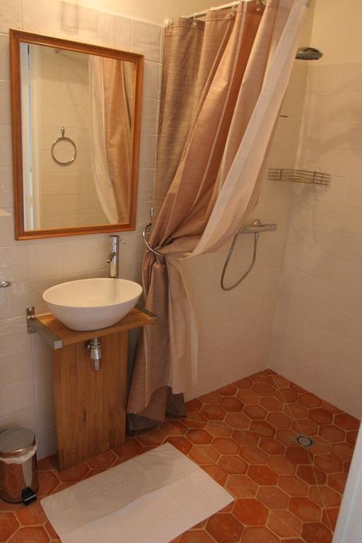 Fleurs De Vignes Piscine Bed & Breakfast Montagny-les-Beaune Room photo
